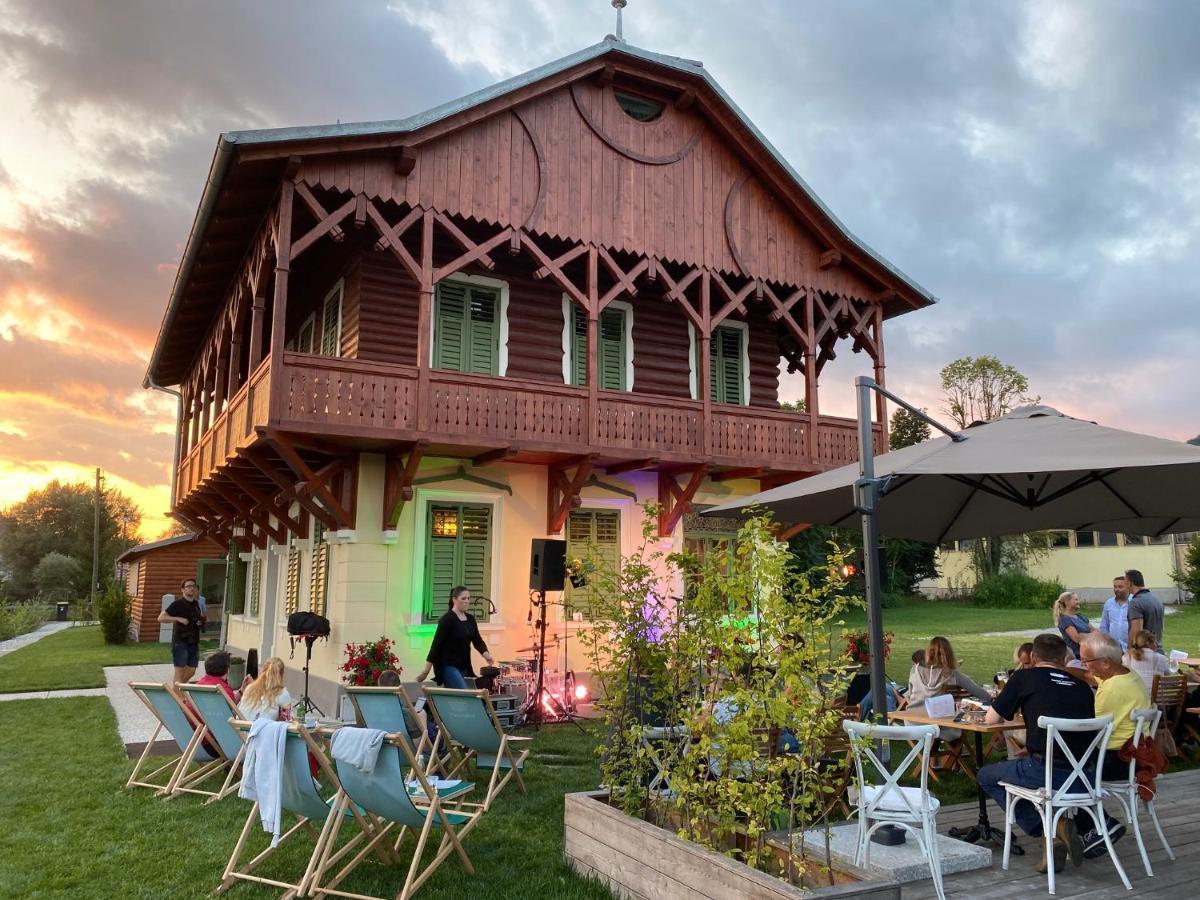 Villa Ruska Daca 류블랴나 외부 사진